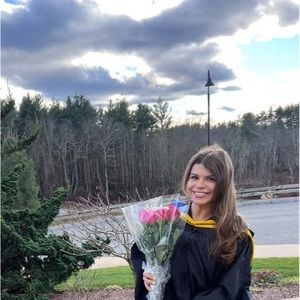 Meet your Posher, Julia